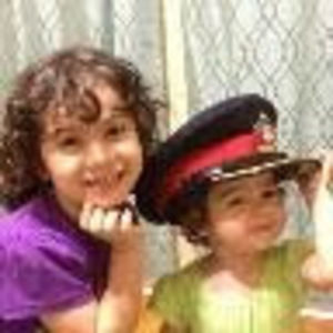 Meet your Posher, Elif